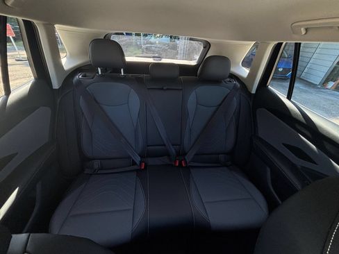 Used 2026 Volkswagen Tiguan SE FWD image 39