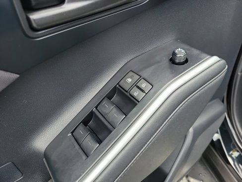 Certified 2024 Toyota Highlander LE FWD image 18