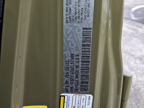 New 2026 Jeep Gladiator Sport image 19