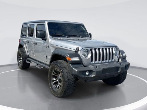 Used 2018 Jeep Wrangler Unlimited Sport image 1