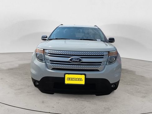 Used 2012 Ford Explorer XLT AWD/4WD image 2