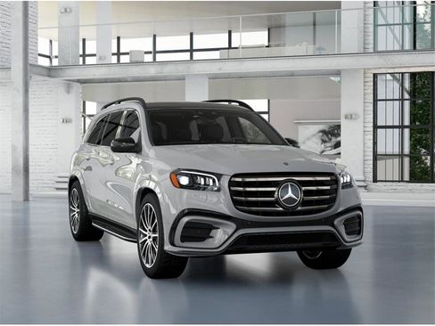 New 2026 Mercedes-Benz GLS 580 4MATIC image 9