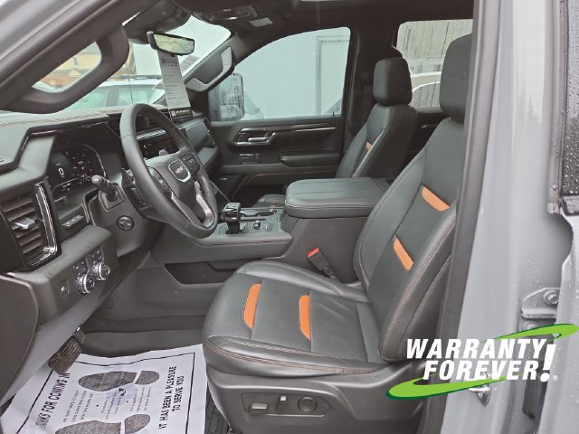 Used 2024 GMC Sierra 1500 AT4 w/ Technology Package AWD/4WD image 14