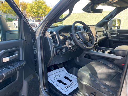 New 2026 RAM 3500 Big Horn AWD/4WD image 10
