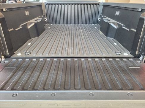 Used 2026 Toyota Tacoma SR5 RWD image 33