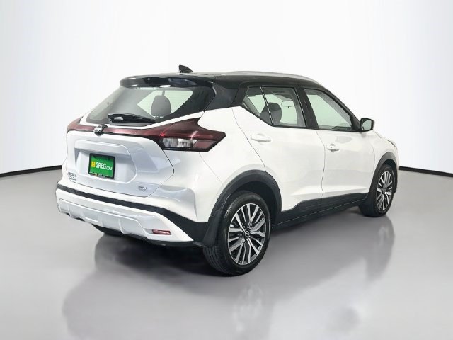 Used 2023 Nissan Kicks SV FWD image 10