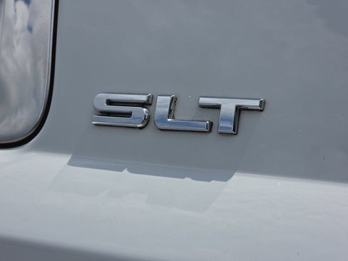 Used 2016 GMC Yukon XL SLT RWD image 5