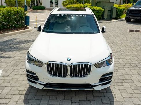 Used 2023 BMW X5 xDrive40i w/ Parking Assistance Package AWD/4WD image 5
