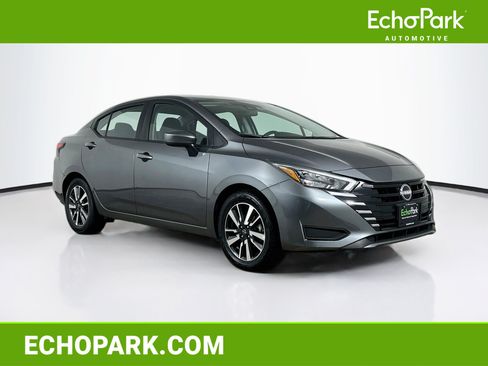 Used 2025 Nissan Versa SV FWD image 1