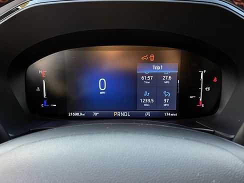 Used 2025 Ford Escape ST-Line image 12