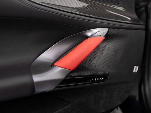 Used 2024 Ferrari SF90 Spider image 13