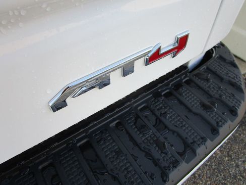 New 2026 GMC Sierra 1500 AT4 w/ Technology Package image 13