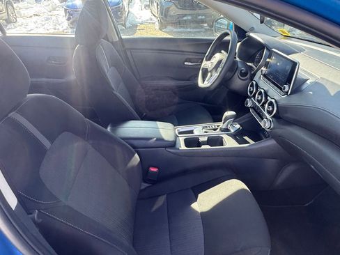 Used 2025 Nissan Sentra SV image 32