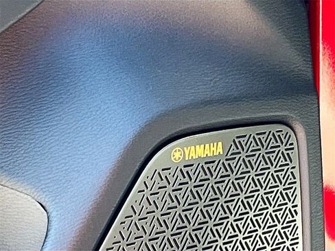 New 2025 Mitsubishi Outlander SE image 19