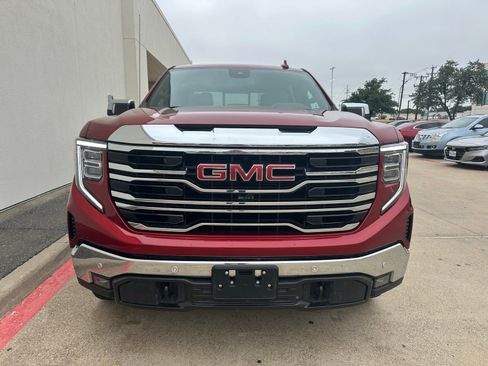 Used 2025 GMC Sierra 1500 SLT AWD/4WD image 2