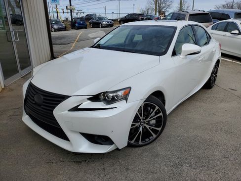Used 2014 Lexus IS 350 w/ Navigation Package image 2