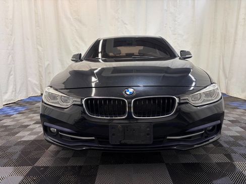 Used 2018 BMW 330i xDrive Sedan image 4