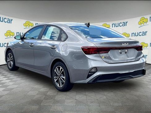 Used 2024 Kia Forte LXS FWD image 4