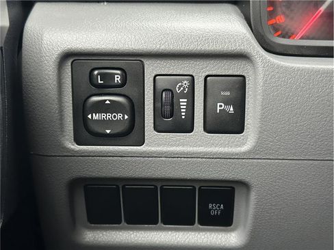 Used 2011 Toyota 4Runner SR5 image 27