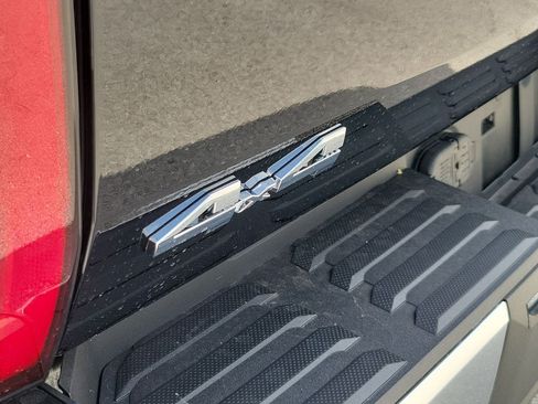 New 2026 Toyota Tundra Limited AWD/4WD image 7