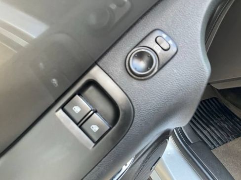 Used 2011 Chevrolet Camaro LT RWD image 5