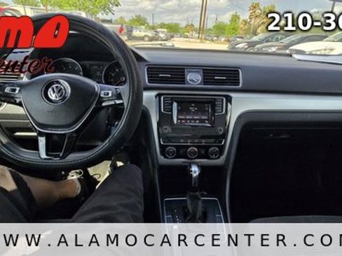 Used 2016 Volkswagen Passat 1.8T R-Line FWD image 33