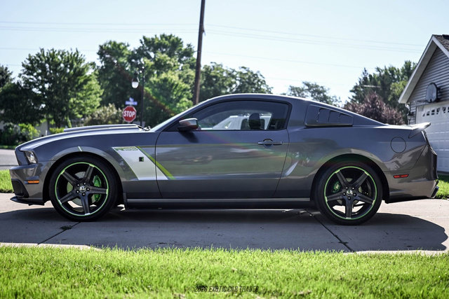 Used 2014 Ford Mustang GT Premium w/ GT Track Package RWD image 3
