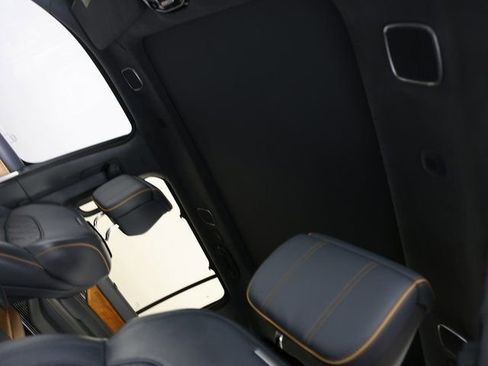 Used 2022 Jeep Grand Wagoneer Series III image 14