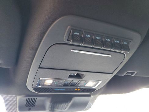 Used 2024 Ford F250 Platinum w/ Tremor Off-Road Package image 32