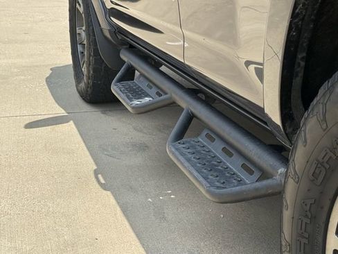 Used 2020 Toyota 4Runner SR5 Premium w/ Moonroof Package AWD/4WD image 9