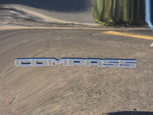 New 2026 Jeep Compass Latitude image 11