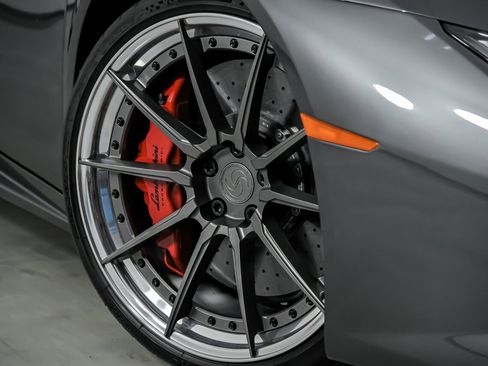 Used 2015 Lamborghini Huracan LP 610-4 image 4