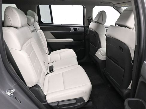 Used 2024 Hyundai Santa Fe Limited FWD image 22