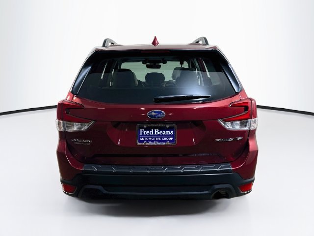 Used 2019 Subaru Forester Premium AWD/4WD image 10