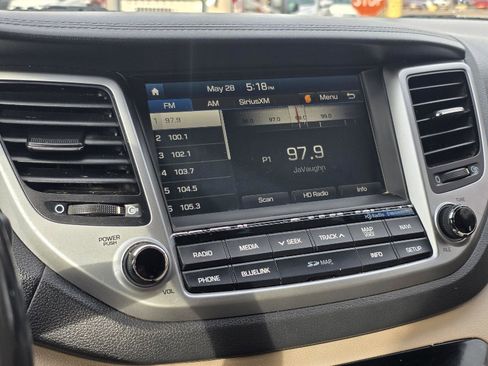 Used 2016 Hyundai Tucson Limited FWD image 19