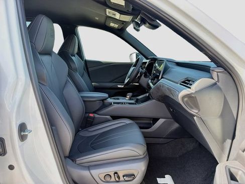 New 2026 Lexus TX 500h AWD image 16