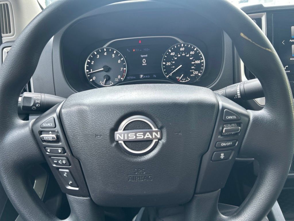 Certified 2025 Nissan Frontier SV RWD image 16