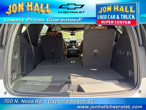 Used 2023 Chevrolet Tahoe High Country RWD image 11