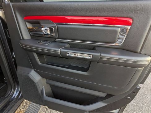 Used 2015 RAM 1500 Laramie w/ Convenience Group image 20