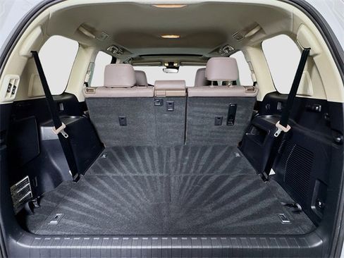 Used 2022 Lexus GX 460 Premium w/ Premium Plus Package image 28