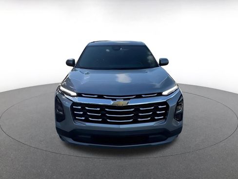 Used 2025 Chevrolet Equinox LT image 4