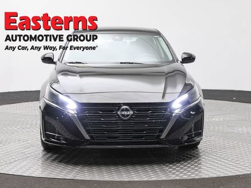Used 2023 Nissan Altima 2.5 S FWD image 2