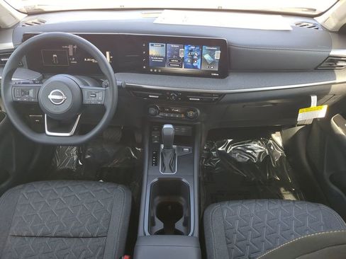 New 2026 Nissan Kicks SV image 15