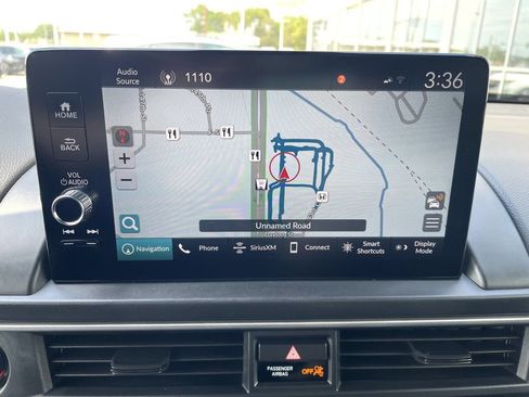 Certified 2025 Honda Pilot Black Edition image 17