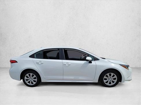 Used 2024 Toyota Corolla LE image 4