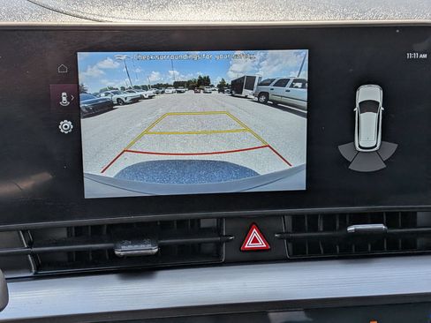 Used 2024 Kia Sportage EX FWD image 24