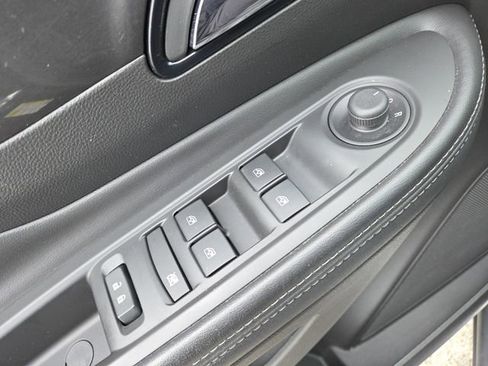 Used 2021 Buick Encore Preferred w/ Safety Package image 6