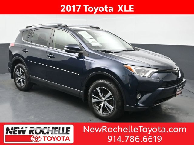 Used 2017 Toyota RAV4 XLE w/ Plus Extra Value Package AWD/4WD image 1