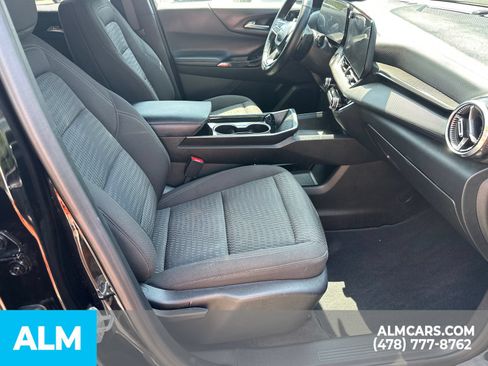 Used 2025 Chevrolet Equinox LT FWD image 16