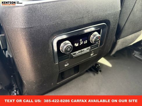 Used 2024 GMC Yukon SLT image 37